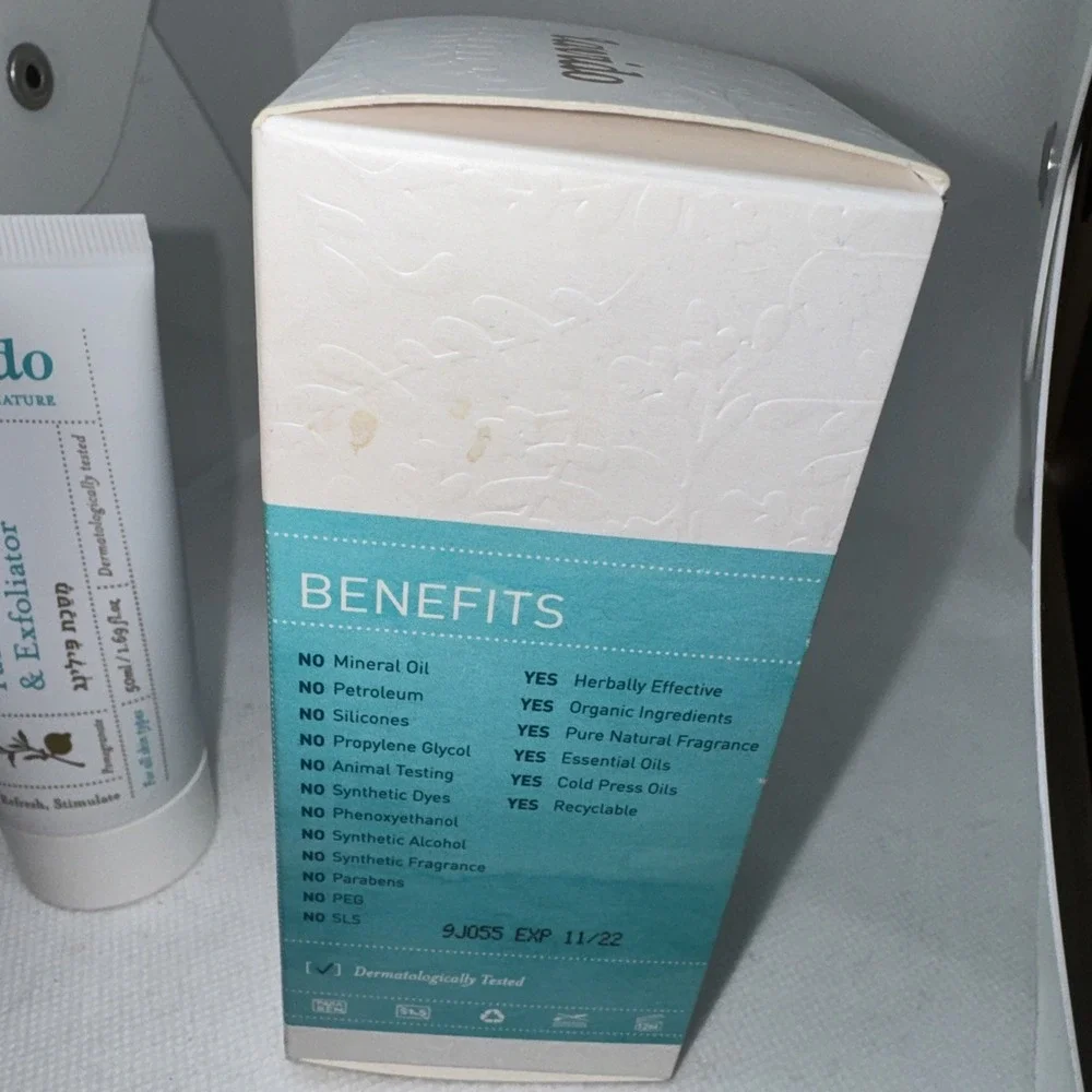 LAVIDO 2in1 Purifying Facial Mask & Exfoliator 1.69oz/50mL Full Size, NEW in Box